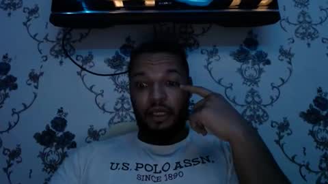 Snapshot of 0_kingsley chatting on January 4, 3:50 am Kingsley online show from January 4, 3:50 am