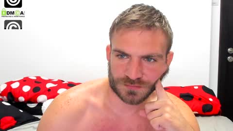 10in_deluxe online show from December 5, 7:38 am