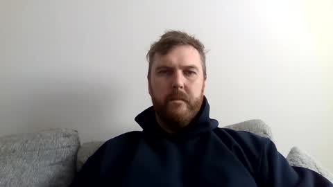 123holt123 online show from April 8, 7:44 pm