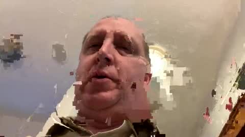 Snapshot of 16510 chatting on September 28, 12:25 pm 16510 online show from September 28, 12:25 pm