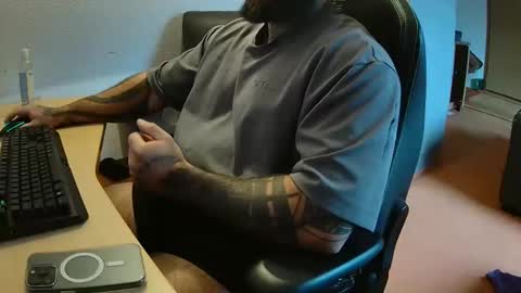 Snapshot of 19andre90 chatting on October 9, 12:10 pm 19andre90 online show from October 9, 12:10 pm