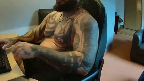 Snapshot of 19andre90 chatting on October 7, 11:25 am 19andre90 online show from October 7, 11:25 am