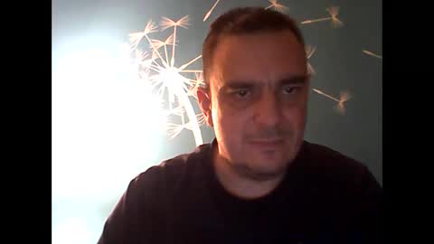 2025eyesforyou online show from January 25, 11:32 pm