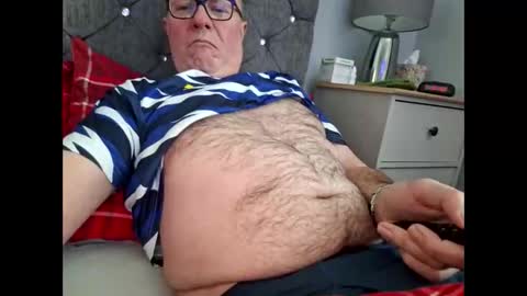 Snapshot of 211scudder chatting on January 3, 3:01 pm 211skoosh online show from January 3, 3:01 pm