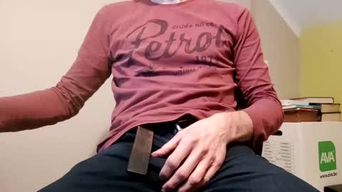 22_acacia_avenue online show from February 2, 7:33 pm