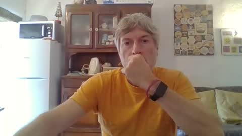 Snapshot of 22esserre chatting on October 9, 11:15 am 22esserre online show from October 9, 11:15 am