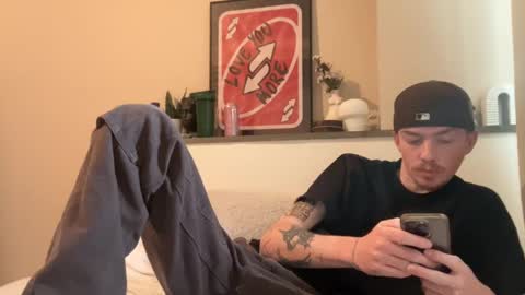 26sneakers online show from December 7, 8:05 pm