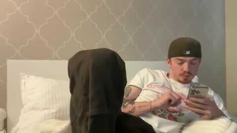 26sneakers online show from April 24, 7:27 pm