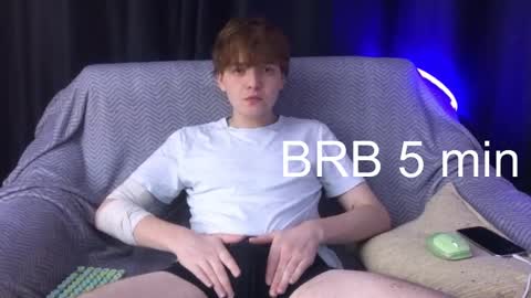 Eleot online show from December 8, 8:04 pm