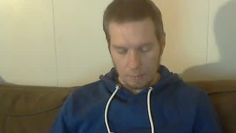 2small4you83 online show from December 12, 11:47 pm