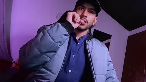 E V I L online show from March 3, 5:15 am