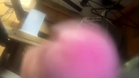 Snapshot of 420danny chatting on February 18, 2:05 am 420danny online show from February 18, 2:05 am