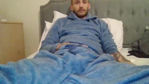 420feetloverr420 online show from April 6, 9:26 pm