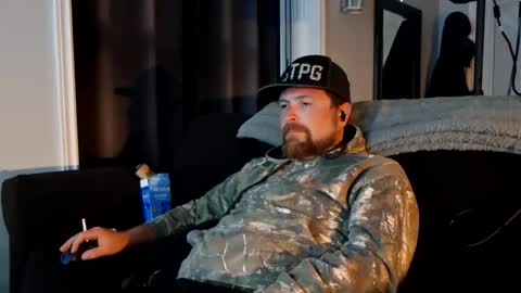 420happydaz online show from June 5, 4:28 am