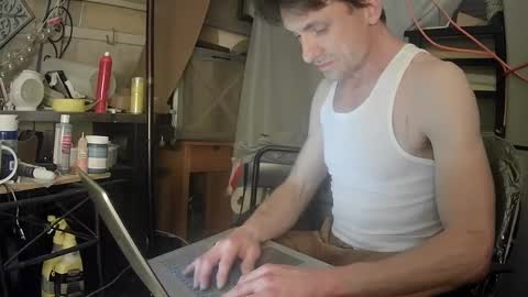 4u2keeplockedup online show from October 10, 11:04 am