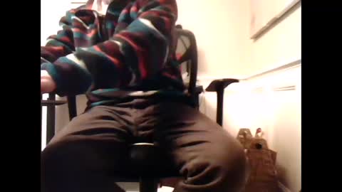 4uguys online show from February 17, 5:04 am