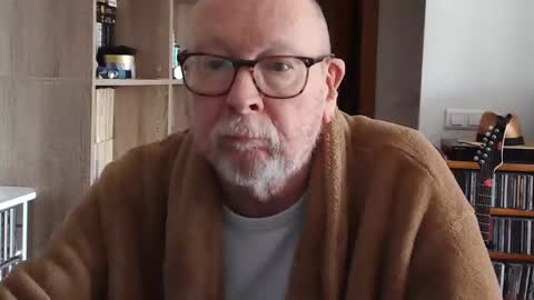 Snapshot of 7thsojourn chatting on February 20, 11:42 am  Papi  online show from February 20, 11:42 am