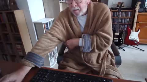 Snapshot of 7thsojourn chatting on March 5, 10:33 am  Papi  online show from March 5, 10:33 am