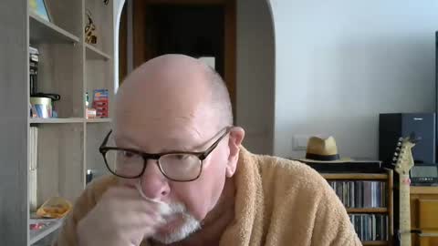 Snapshot of 7thsojourn chatting on January 24, 11:04 am  Papi  online show from January 24, 11:04 am