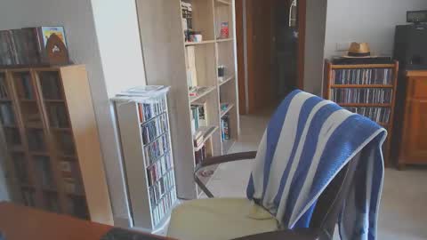 Snapshot of 7thsojourn chatting on October 19, 9:34 am  Papi  online show from October 19, 9:34 am