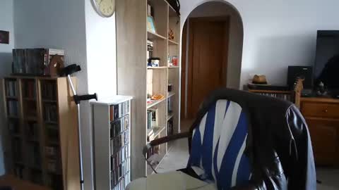 Snapshot of 7thsojourn chatting on February 7, 9:37 am  Papi  online show from February 7, 9:37 am