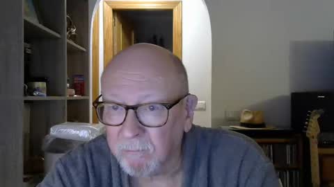 Snapshot of 7thsojourn chatting on December 19, 5:50 pm  Papi  online show from December 19, 5:50 pm