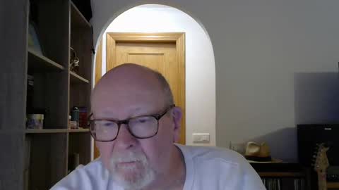 Snapshot of 7thsojourn chatting on December 7, 9:22 pm  Papi  online show from December 7, 9:22 pm