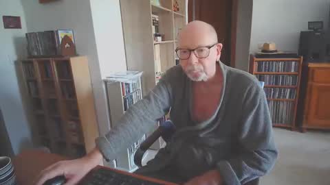 Snapshot of 7thsojourn chatting on October 17, 9:13 am  Papi  online show from October 17, 9:13 am