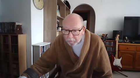 Snapshot of 7thsojourn chatting on March 1, 11:06 am  Papi  online show from March 1, 11:06 am