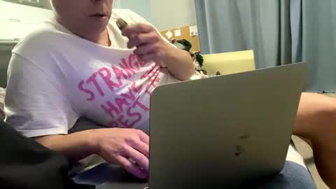 bob big head online show from February 6, 3:06 am