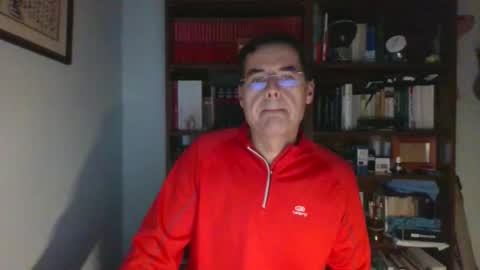 8age online show from December 1, 11:41 pm