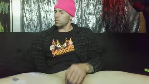 Snapshot of 8inspyder chatting on October 27, 12:46 am EvelDicknievel1 online show from October 27, 12:46 am