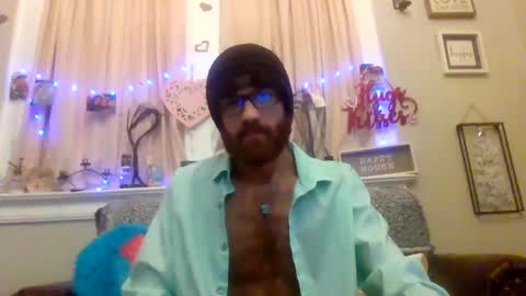 Snapshot of 90210screamer chatting on February 27, 11:41 am 90210screamer online show from February 27, 11:41 am