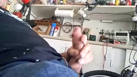 9inchesnya online show from October 31, 5:05 pm