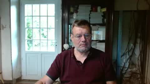 Snapshot of _123_voyeur_ chatting on September 11, 8:46 am _123_voyeur_ online show from September 11, 8:46 am