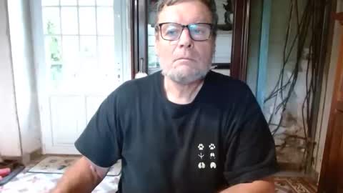 Snapshot of _123_voyeur_ chatting on October 19, 10:51 am _123_voyeur_ online show from October 19, 10:51 am