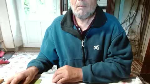 Snapshot of _123_voyeur_ chatting on September 12, 9:20 am _123_voyeur_ online show from September 12, 9:20 am