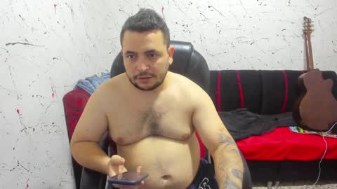 Snapshot of _ace_ventura chatting on January 7, 4:05 pm     ----       online show from January 7, 4:05 pm