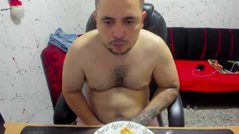 Snapshot of _ace_ventura chatting on December 28, 3:05 pm     ----       online show from December 28, 3:05 pm