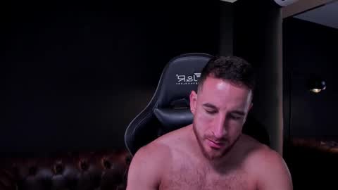 _adamcoper_ online show from November 29, 2:52 pm