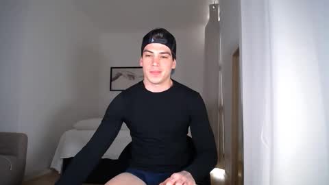 _aesthetic online show from March 28, 4:51 pm