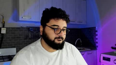 Alan online show from December 11, 8:16 pm