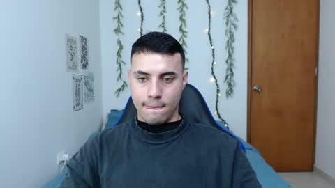 Alex online show from March 11, 1:26 am