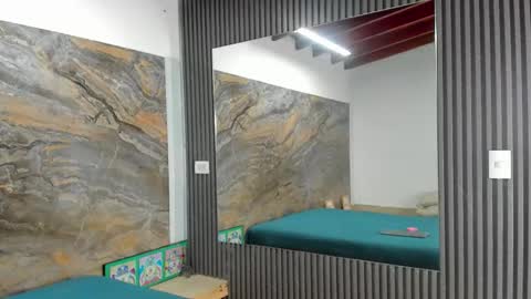 _axel_09 online show from October 9, 5:12 am