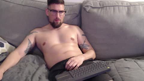 _bigd69 online show from February 18, 3:42 am