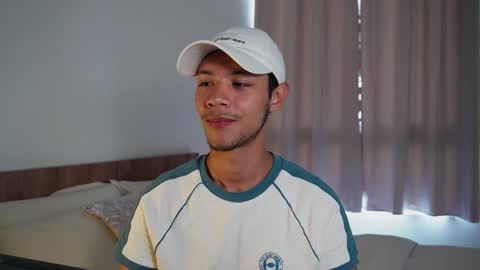 Snapshot of _billy_j chatting on February 21, 3:10 pm BILLY online show from February 21, 3:10 pm