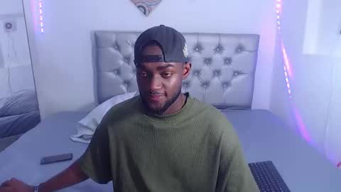 Andrew online show from November 10, 7:08 pm