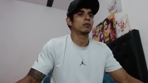 Snapshot of _crissgex_ chatting on October 18, 5:12 am  crissgex  online show from October 18, 5:12 am