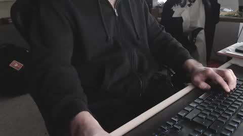 _dmc online show from January 17, 8:45 am