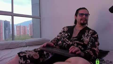  -         online show from February 28, 10:53 pm